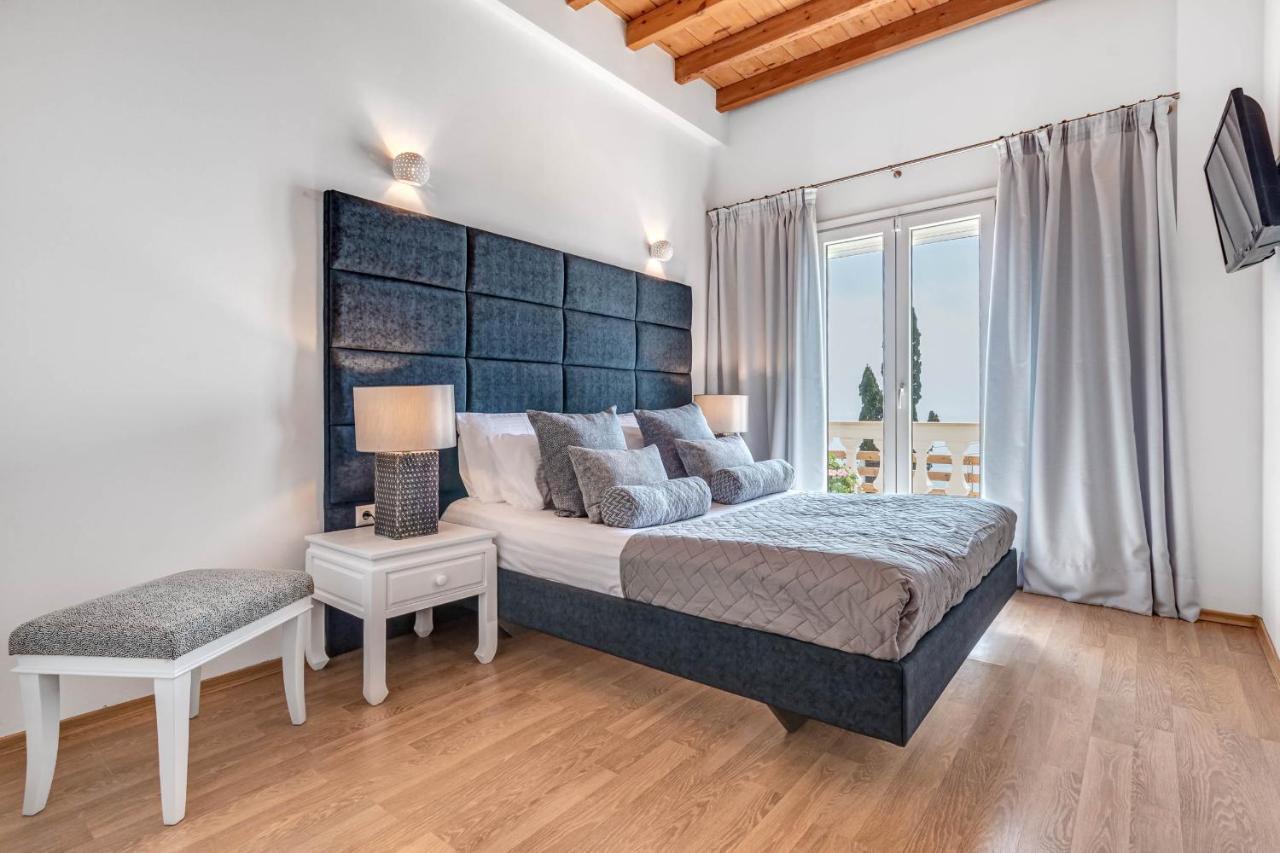 Ocean View - Luxury Villa Nefeli Kontogialos Exterior photo